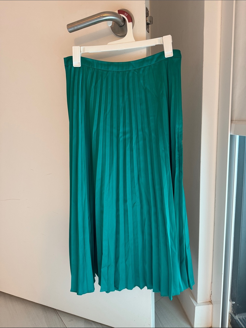Forever 21 Teal Pleated Midi Skirt